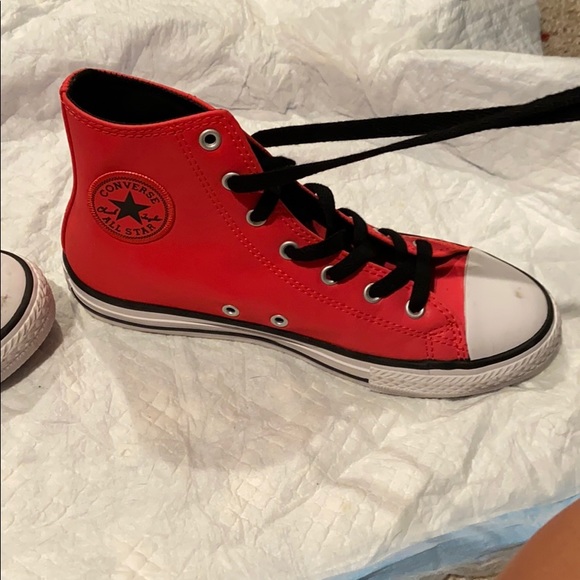 Shoes - Picture 3 of 7